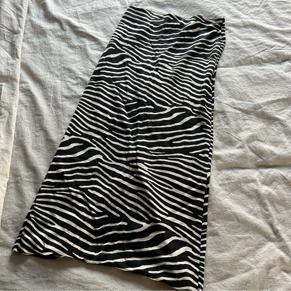 H&M Skirt S - Picture 1 of 3